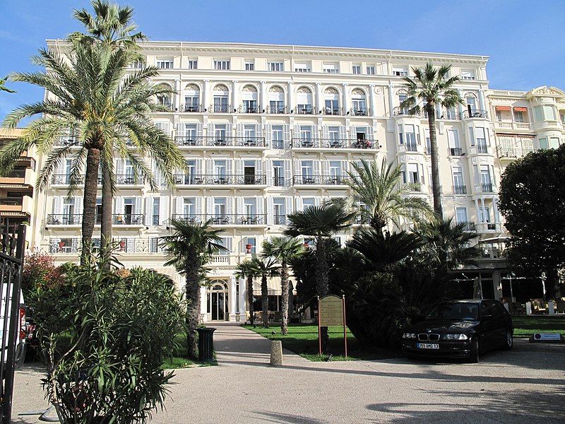 File:Hotel Royal-Westminster (Menton).jpg