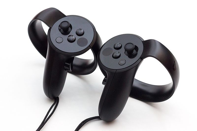 File:Oculus Touch Controllers.jpg