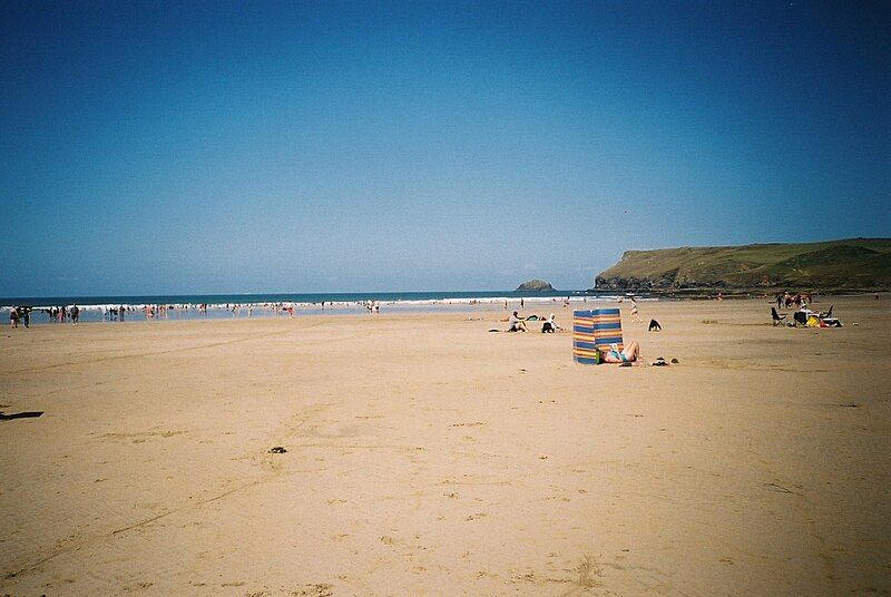 File:Polzeath beach.jpg