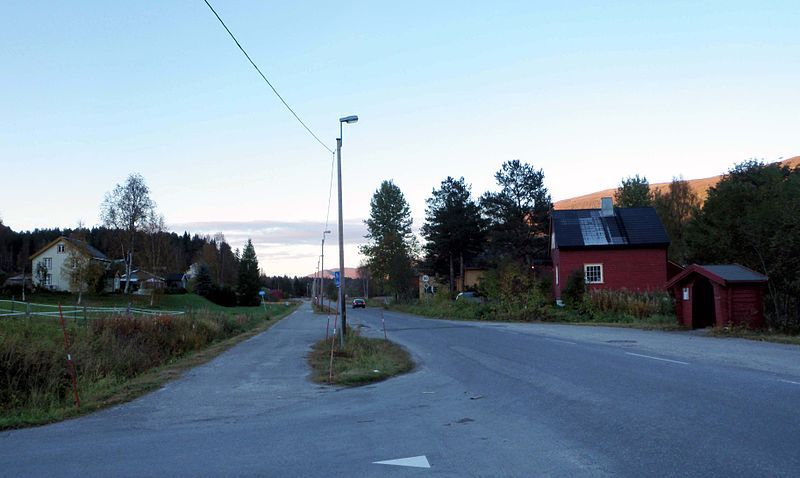 File:Røkland in Saltdal.jpg