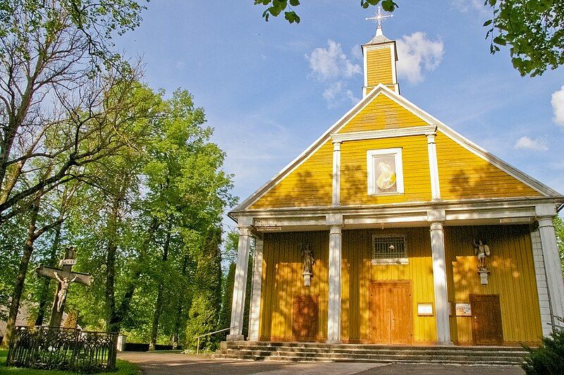 File:Raguva church.JPG