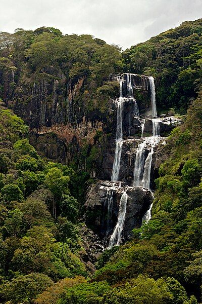 File:Sanje Falls.jpg