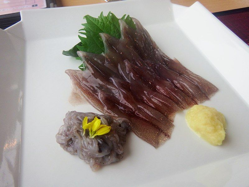 File:Sashimi-and -ryugu-somen.jpg