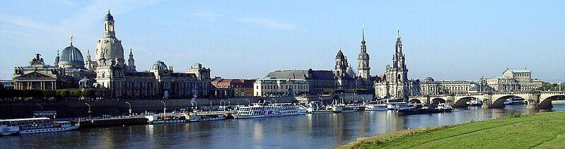 File:TyDresden20050921i0636.jpg