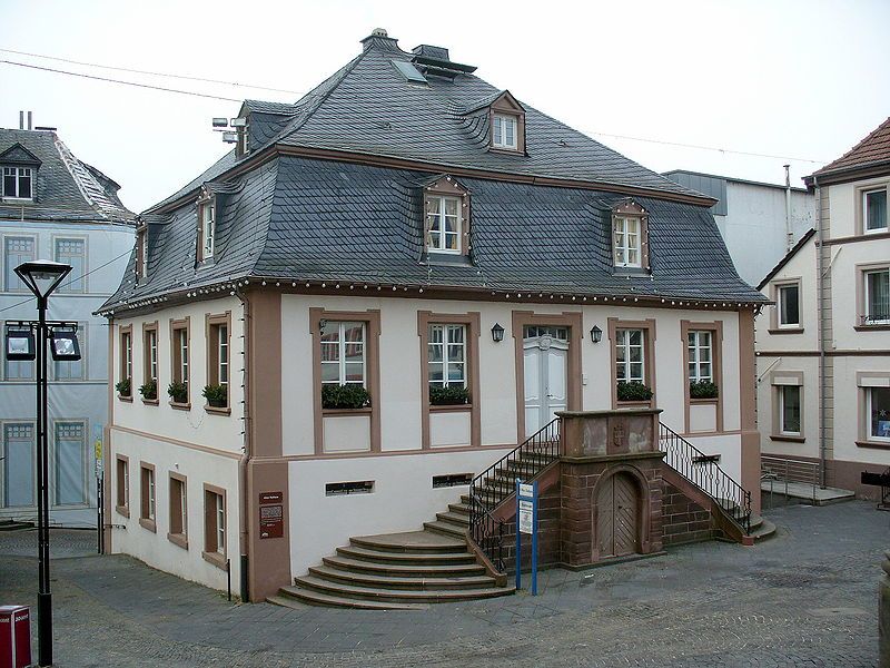 File:AltesRathausWND.JPG