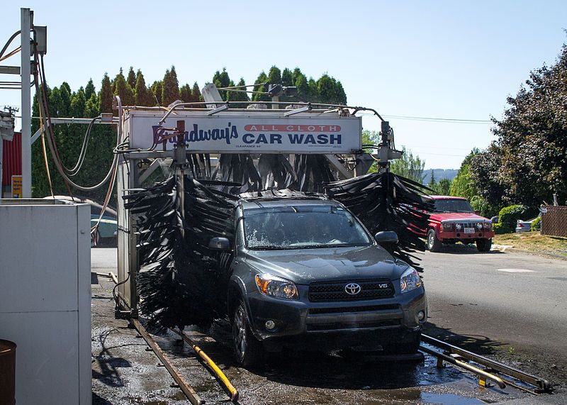 File:Broadways Car Wash.jpg