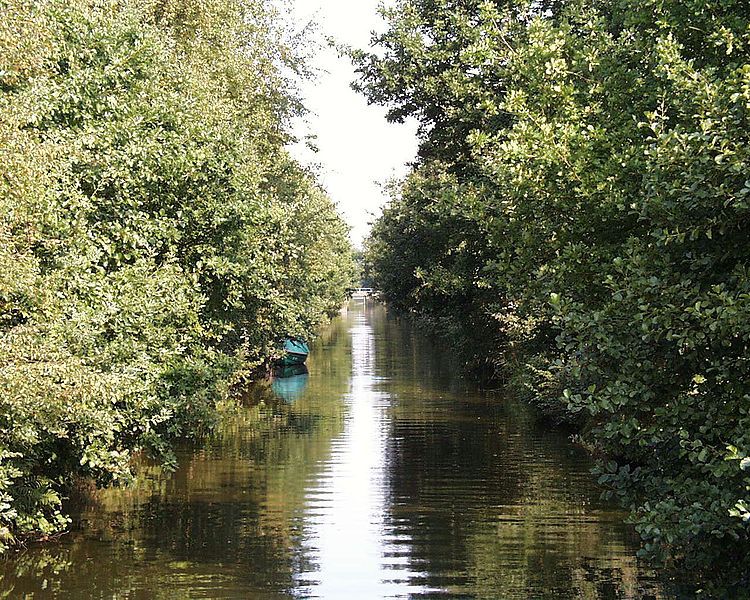 File:Buelkau neuhaus kanal.jpg