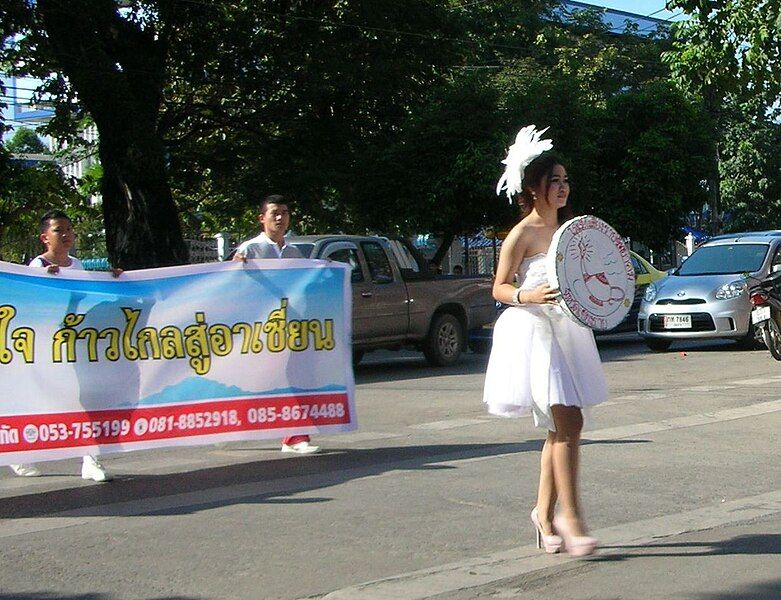 File:CVK-parade892.JPG