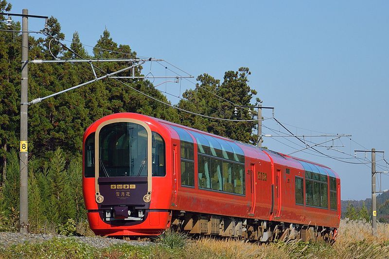 File:DMU ET122-1000 Setsugekka.jpg