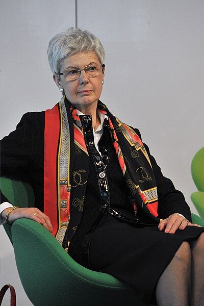 File:Elke Baezner.jpg