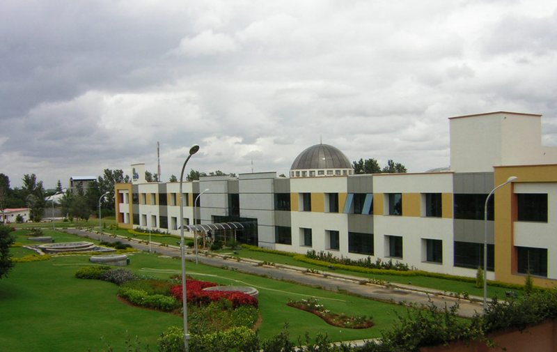 File:IIIT-B Campus.png