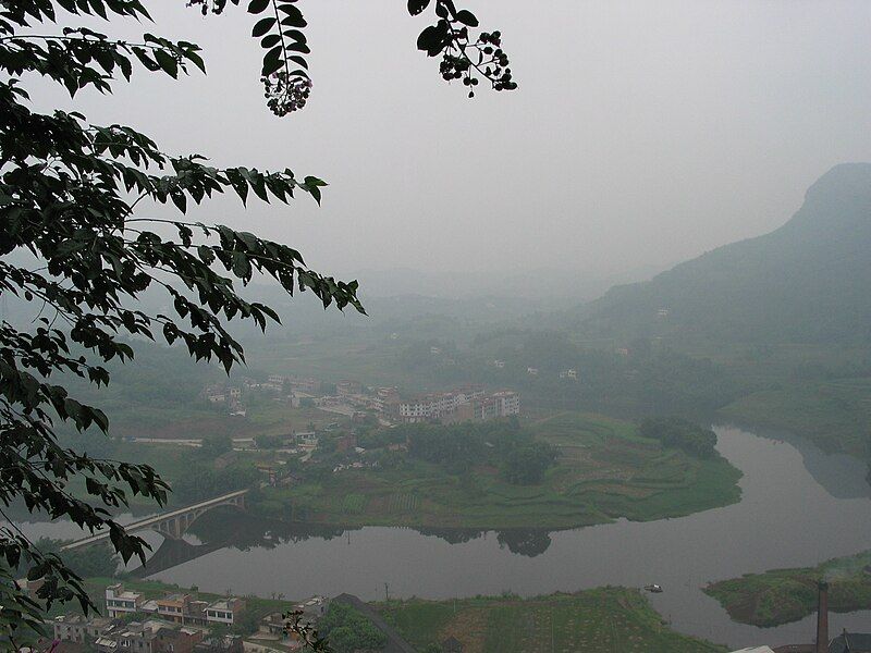 File:LuzhouGeography.JPG