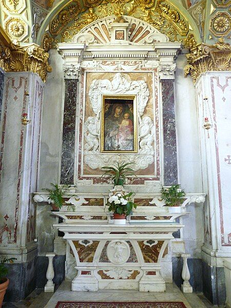 File:Megli (Recco)-santuario grazie-altare3.JPG