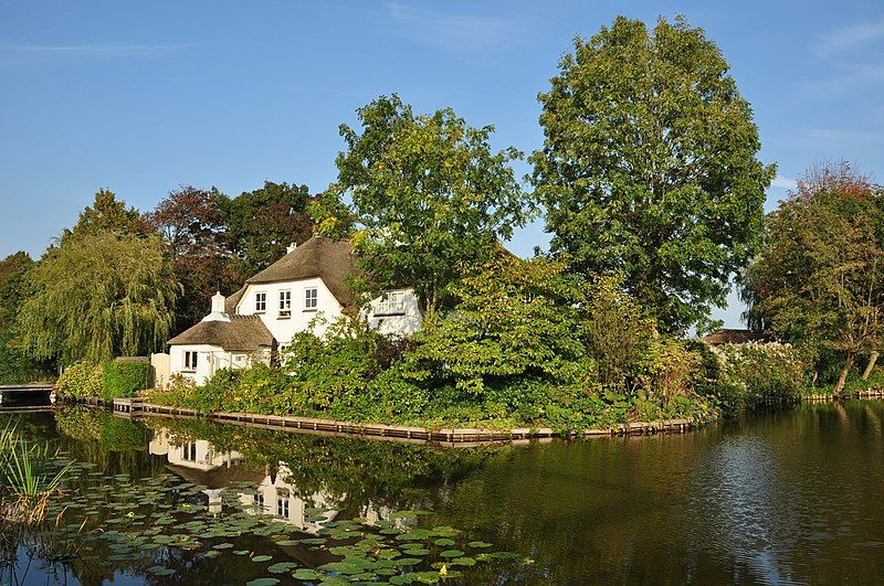 File:Netherlands, Bodegraven-Reeuwijk, Sluipwijk.JPG