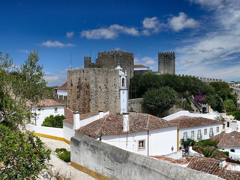 File:Obidos castle (2901208209).jpg