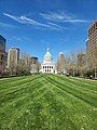 The old courthouse of St. Louis, as seen from the entrance to the Gateway Arch.