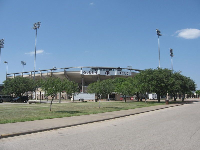 File:Olsen Field.jpg