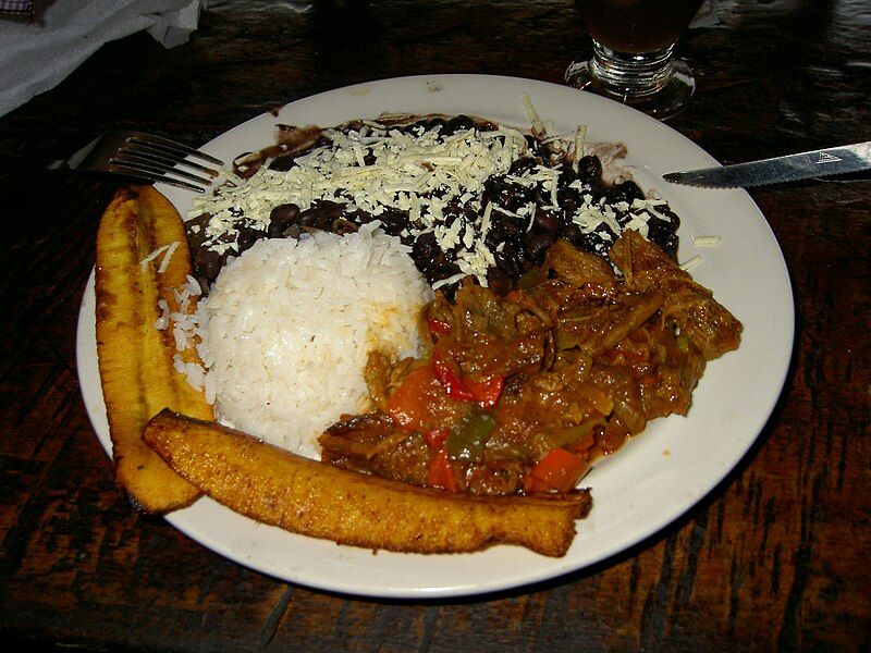 File:Pabellón Criollo.jpg