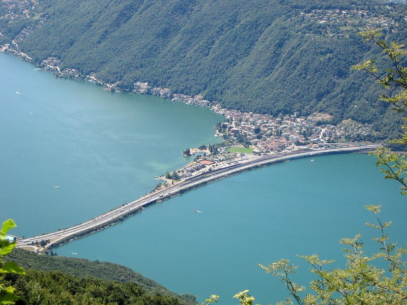 File:Ponte di Melide.jpg