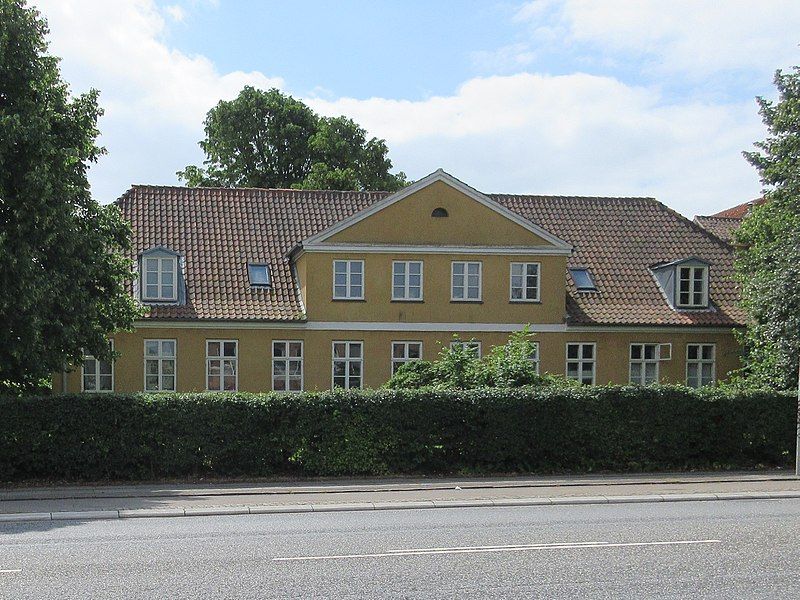 File:Roskilde Hvile 01.jpg