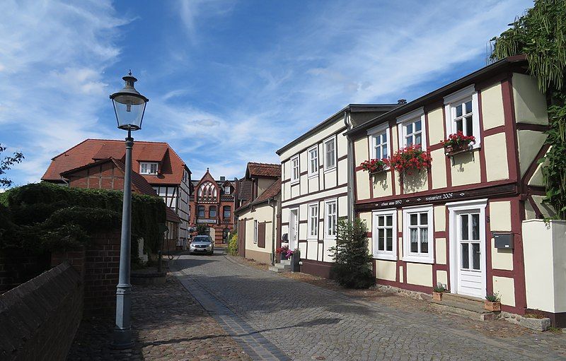 File:SeehausenPetristraße.jpg