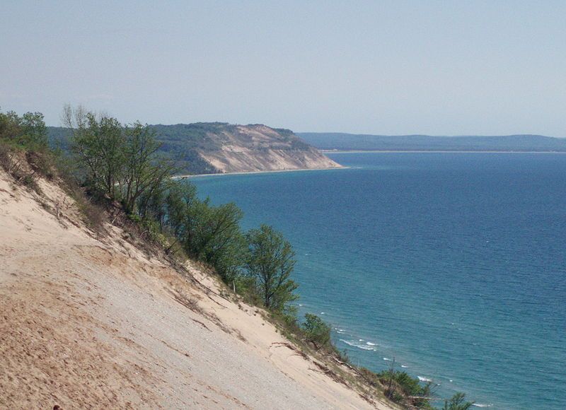 File:Sleeping Bear Dunes.jpg