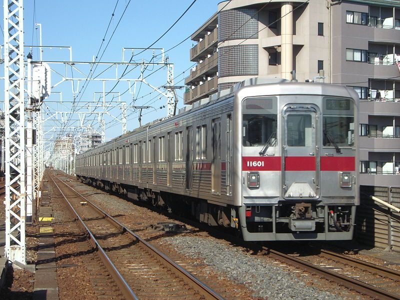 File:Tobu10000 11601F.JPG