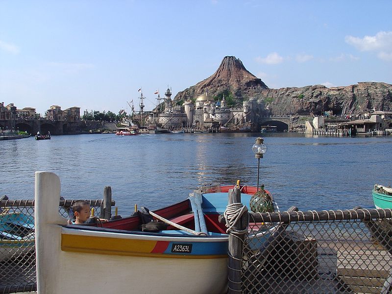 File:Tokyo DisneySea 200610.jpg