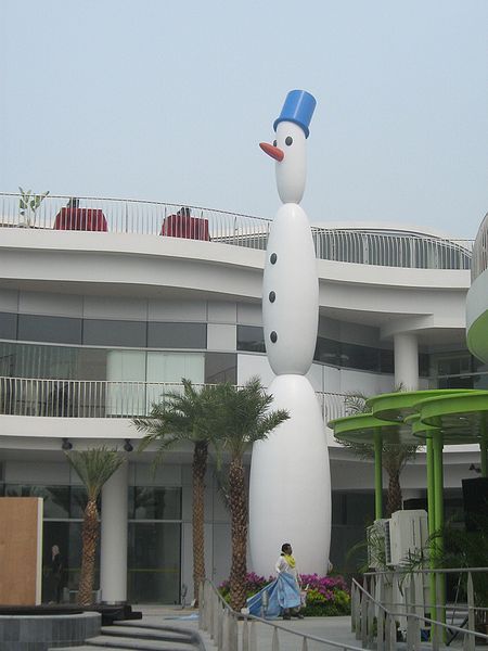 File:VivoCity Snowman 2.JPG