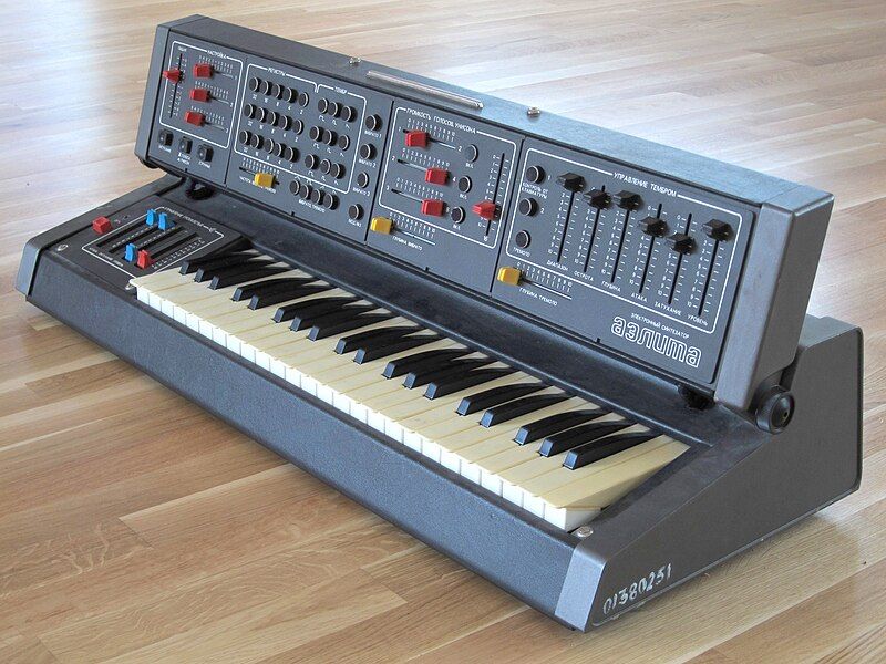 File:Aelita synthesizer.jpg