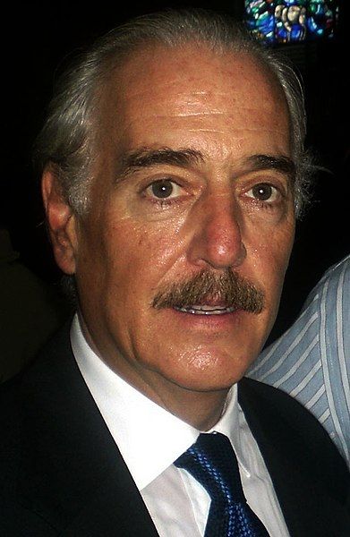 File:Andrés Pastrana, 2009.jpg