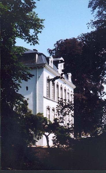 File:CHATEAUduJARDIN.jpg