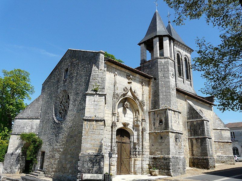 File:Champagnac-de-Belair église (3).JPG