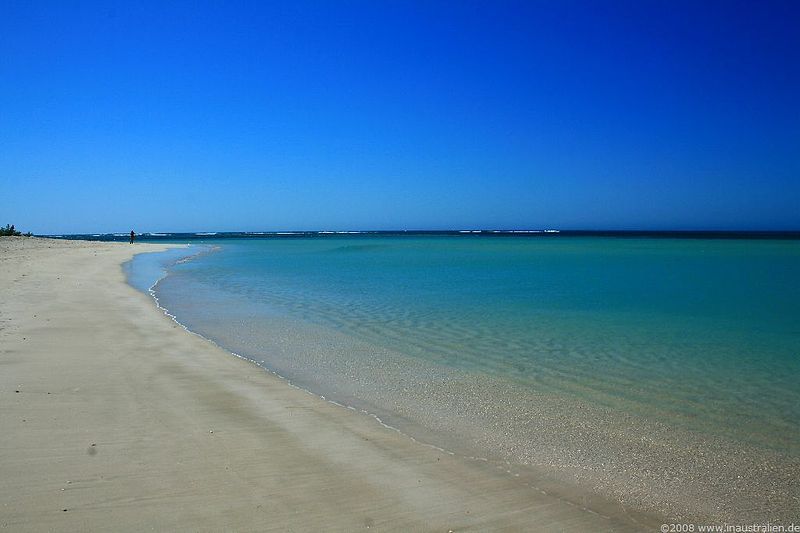 File:Gnaraloo Bay.jpg