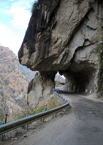 File:Hindustan-Tibet Highway.jpg