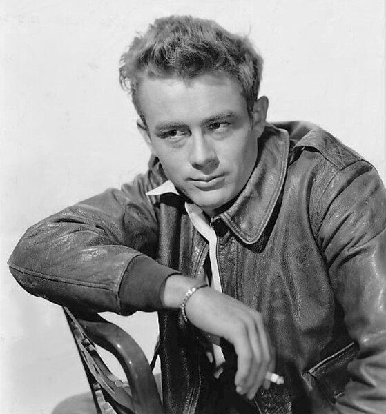 File:James Dean 1955.jpg