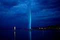 Jet d'Eau with blue light in 2007