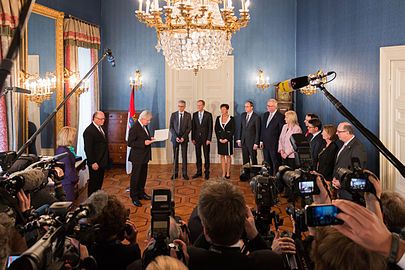 Minister-president Volker Bouffier appoints the Ministers of his second cabinet