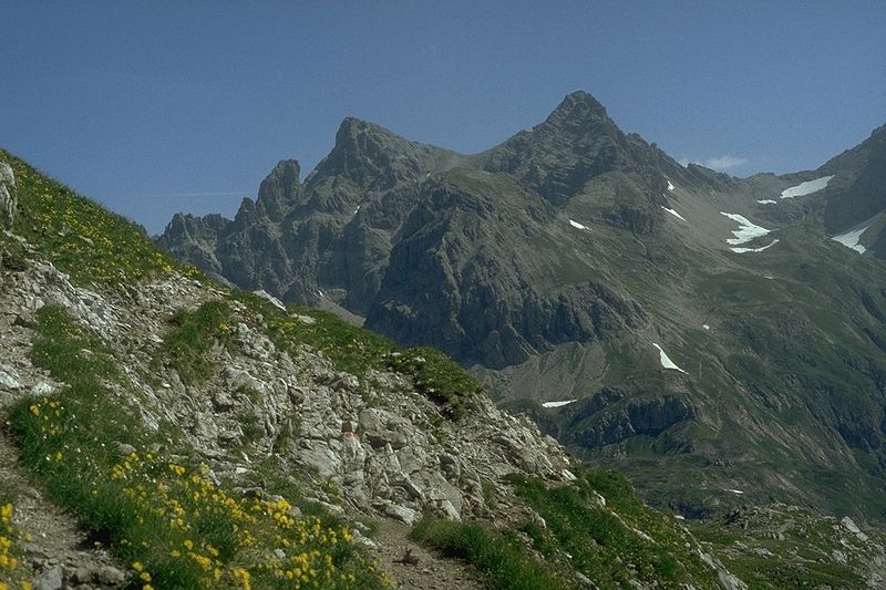 File:Krottenspitze und Oefnerspitze.jpg