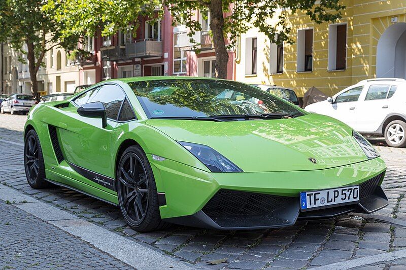 File:Lamborghini Superleggera-20180708.jpg