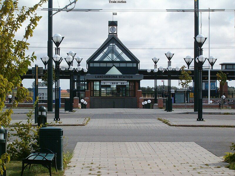 File:Landskrona Station1.jpg