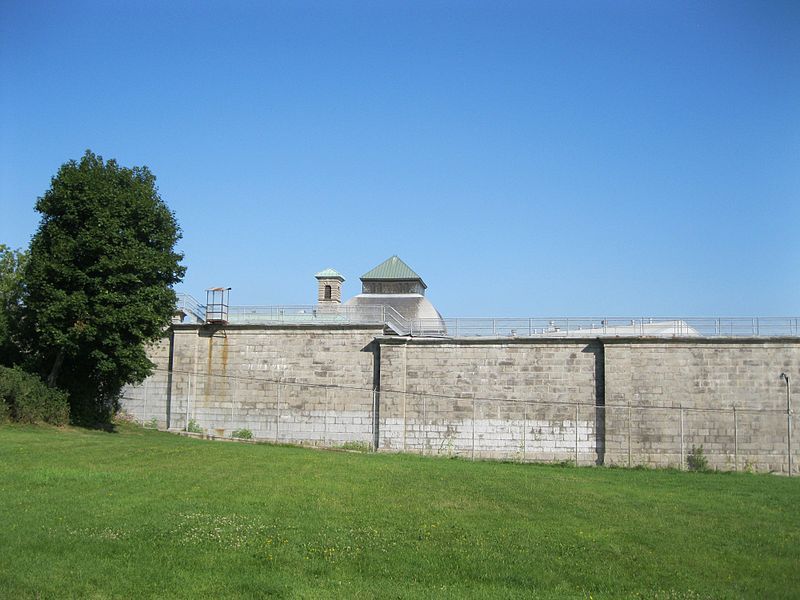 File:Penitencier Saint-Vincent-de-Paul 08.JPG