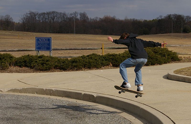 File:Skateboardingtrick.jpg