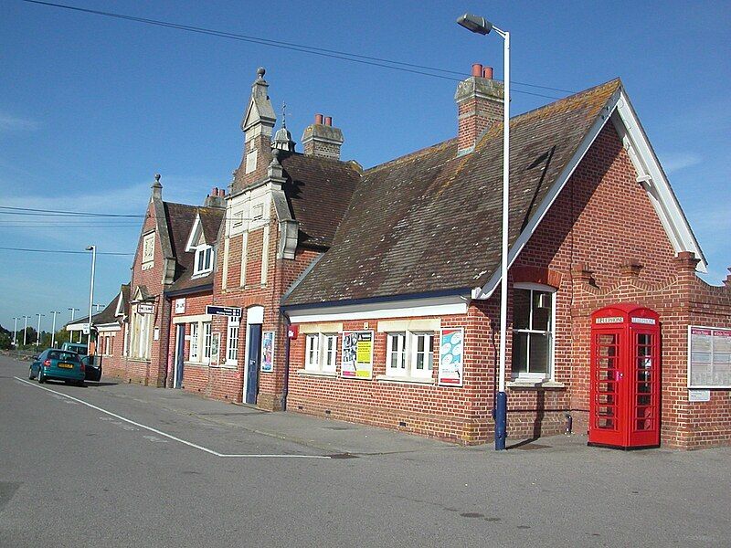 File:Wareham Station.jpg