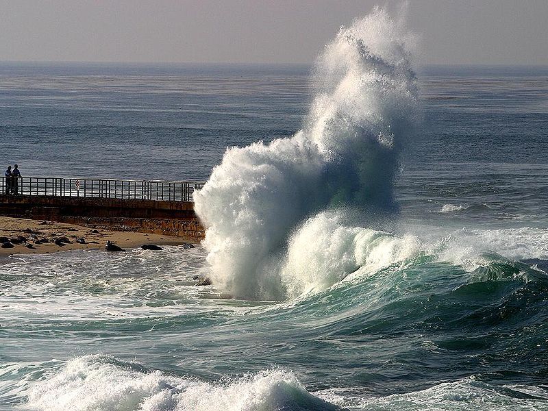 File:Waves lajolla.jpg