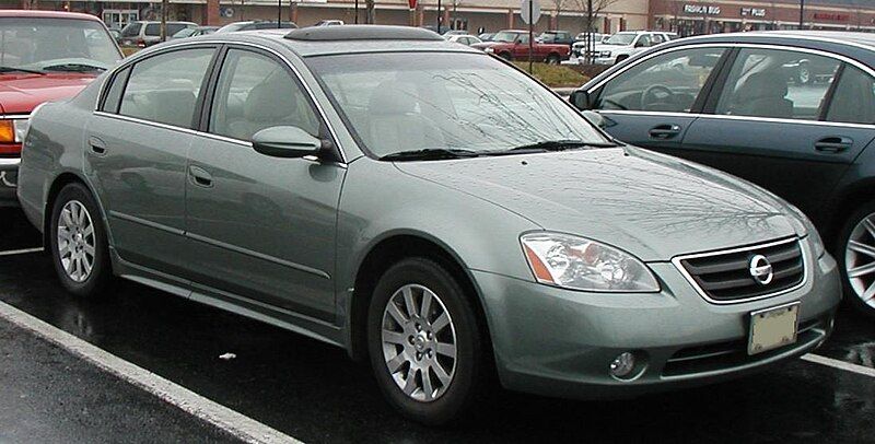 File:2002-04 Nissan Altima.jpg