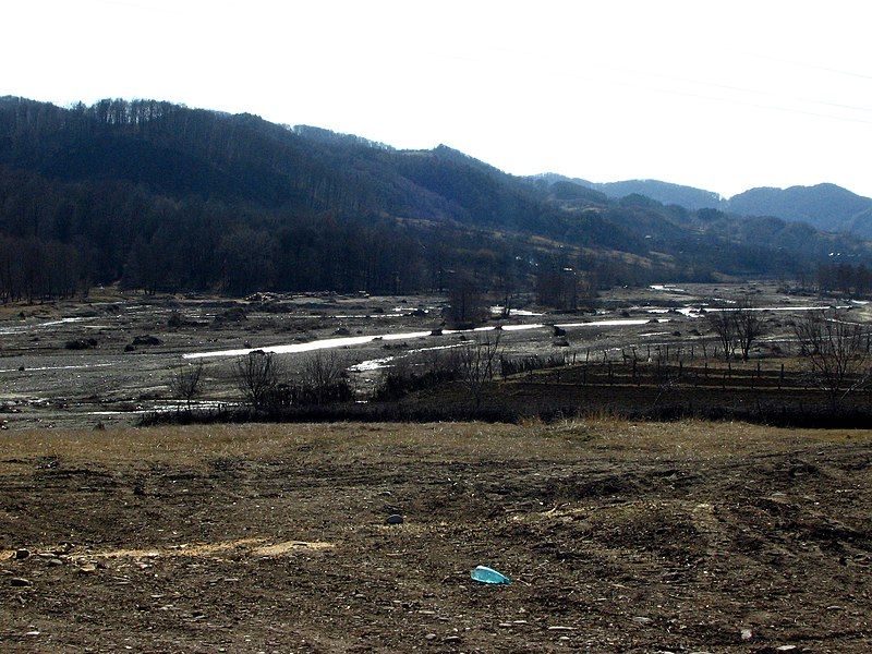 File:Basca chiojdului river.jpg