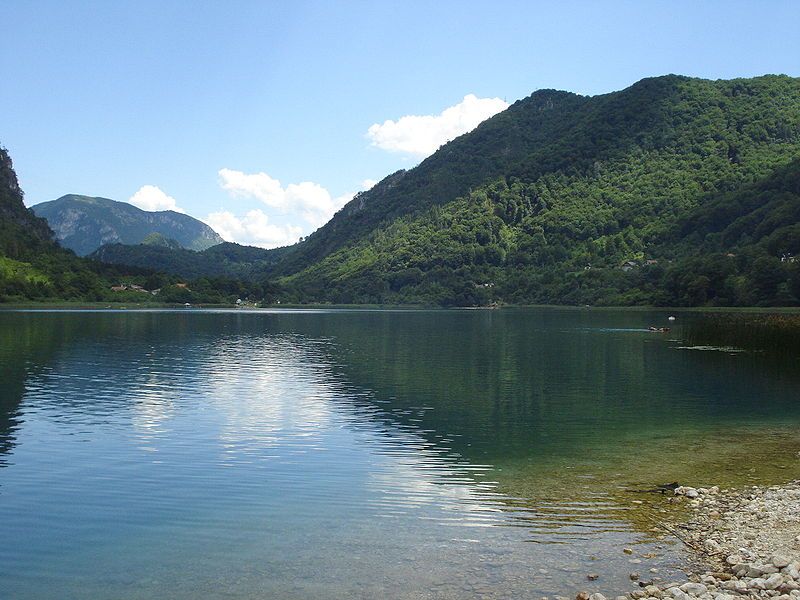 File:Boracko jezero.JPG