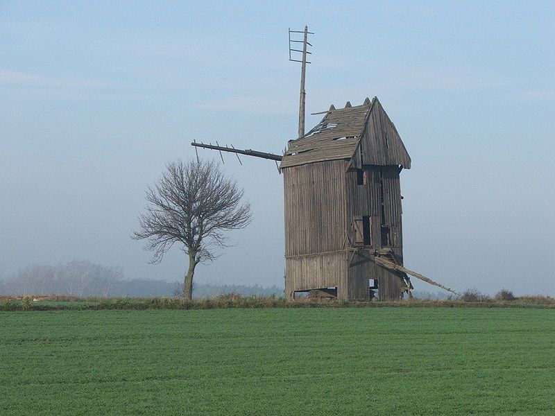 File:ChrosnoWindmill.jpg