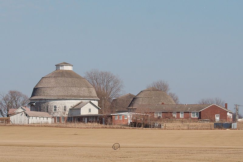 File:Dairy farm 4390.jpg